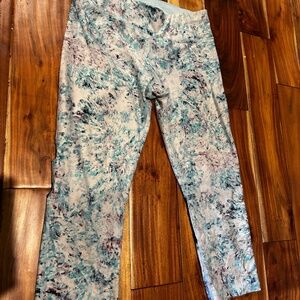 Women’s Calvin Klein capris